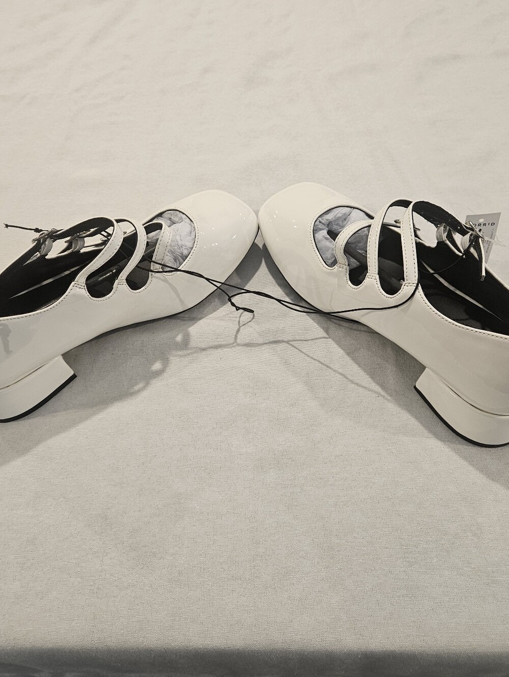 NWT Torrid Multistrap Micro Heel Mary Jane 8WW White/ Ivory - Picture 4 of 8